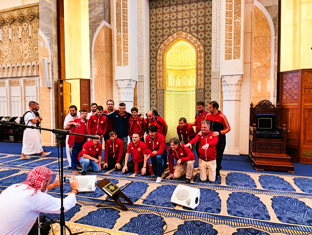 Kuwait Half Day City & Desert Licensed Tour Guide Pickup&Dropoff - Image - 1620
